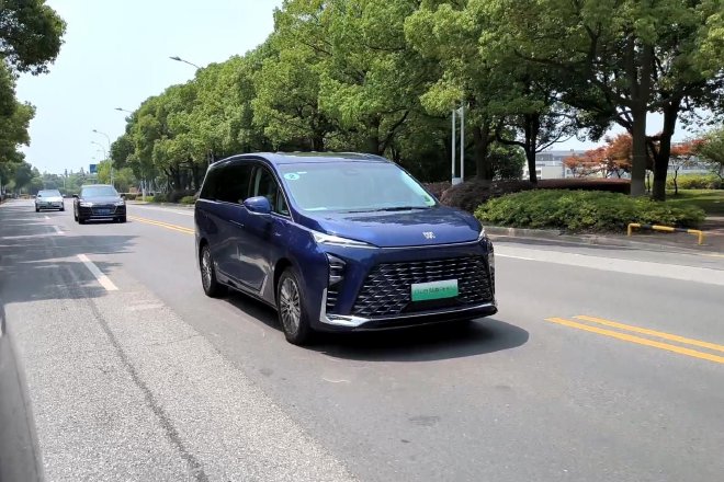 Buick GL8 Landzun PHEV: The Ultimate Luxury MPV for Business Travel in China