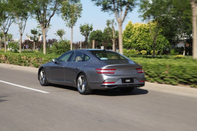 Experience Luxury: Genesis G80 vs. GV80 Coupe Test Drive Review