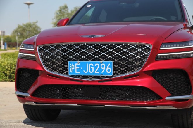 Experience Luxury: Genesis G80 vs. GV80 Coupe Test Drive Review