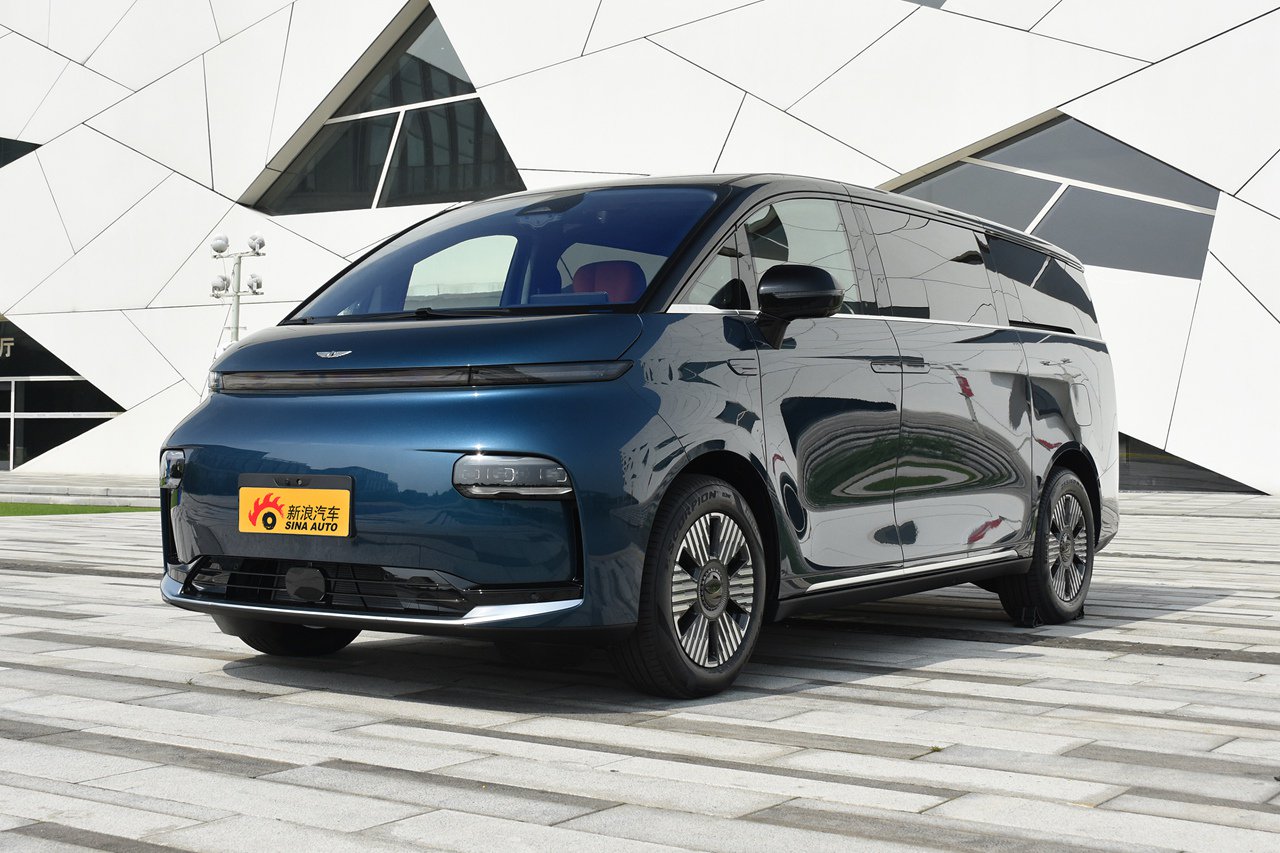 LEVC Yizhen L380 Electric MPV: Features, Price & Safety