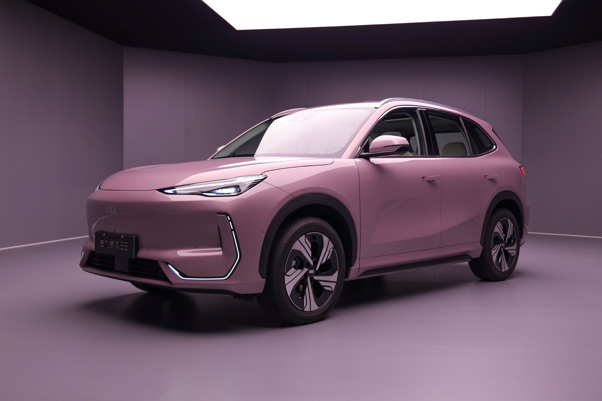 Geely Shield Short Sword Battery: Safety, Fast Charging, and High Energy Density