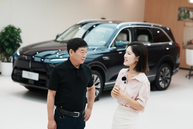 Great Wall Motors Chairman Demonstrates Advanced NOA System in Chongqing Live Broadcast