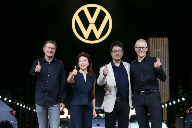 Volkswagen ID.与众: China's First Smart Electric Coupe SUV Launches!