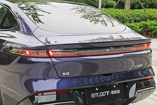 Discover the Dongfeng eπ007: A Game-Changer in Range-Extended EVs