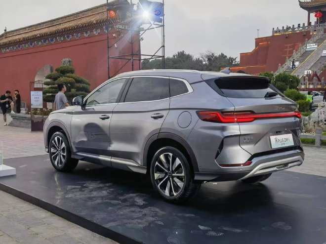 BYD Unveils Song L DM-i & Song PLUS DM-i: Next-Gen Hybrid SUVs Launch