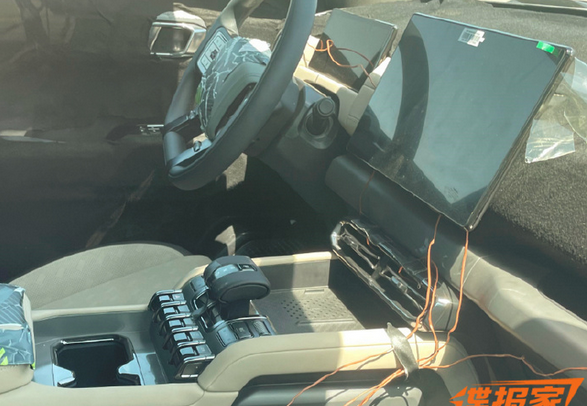 Fangchen Leopard 3 Interior Revealed: Rugged Design & Tech Upgrades