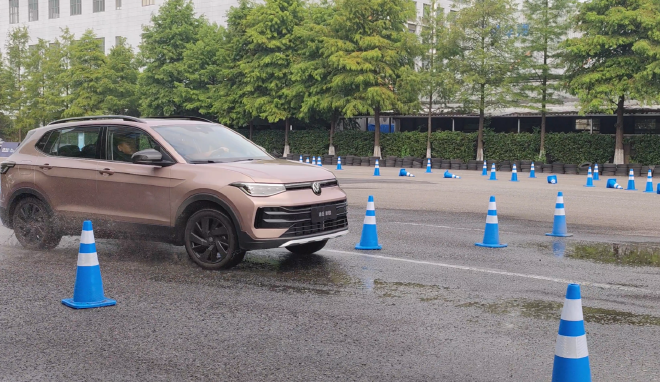 Discover the New T-Roc: Volkswagen's Stylish Entry-Level SUV for China