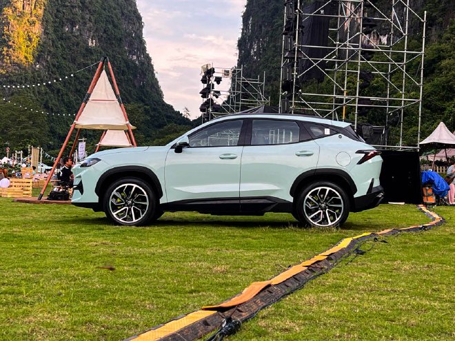 Discover the Jietu Shanhai L6: A Powerful, Stylish Hybrid SUV