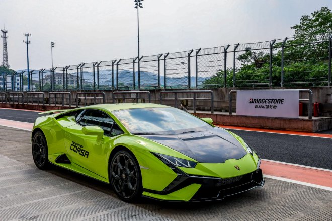 Experience the Thrill: 2024 Lamborghini Esperienza Corsa at Zhejiang