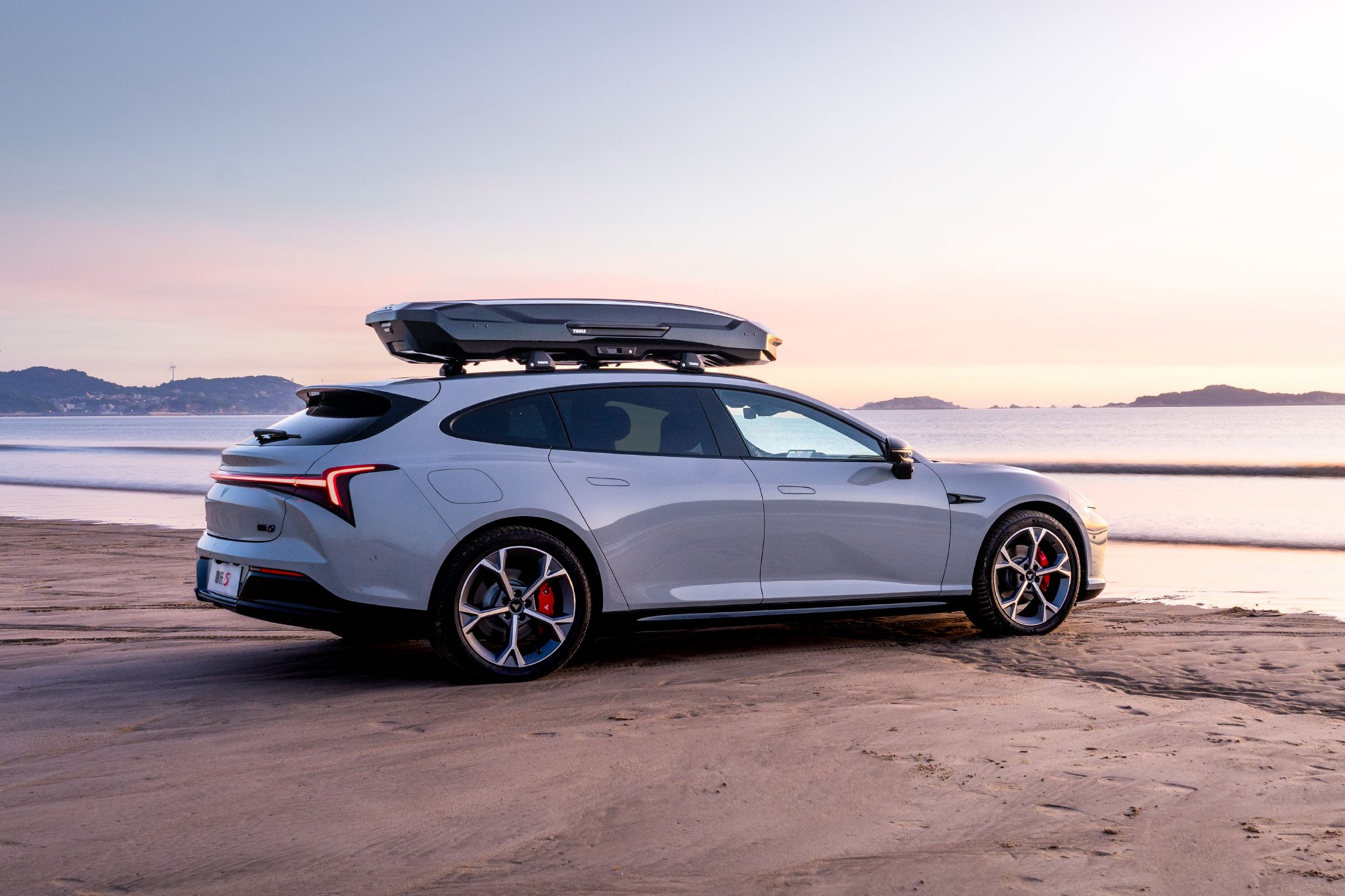 Discover the Nezha S Shooting Brake: Sporty, Electric, and Versatile!