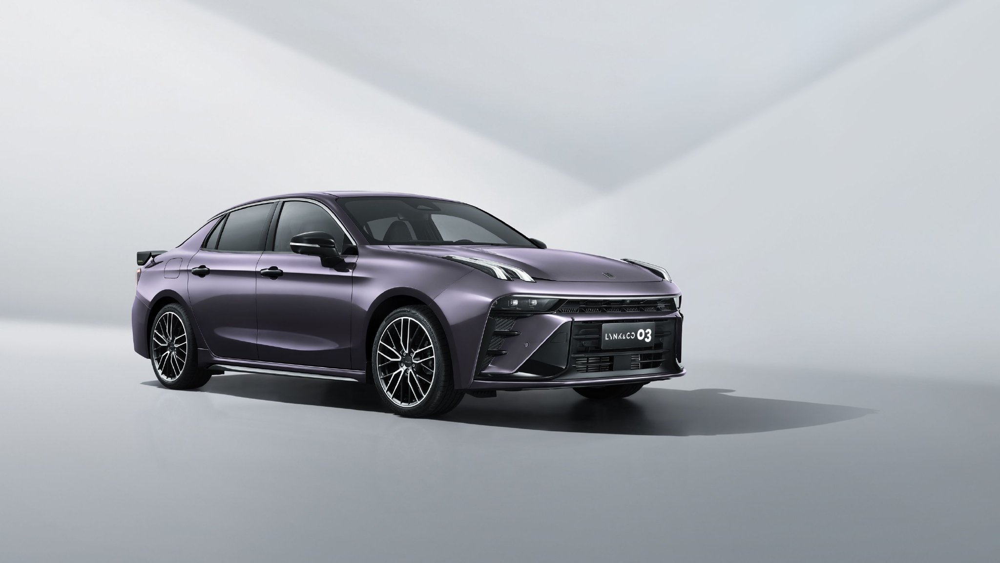 Discover the Lynk & Co 03 Champion Edition: Power, Style & Innovation