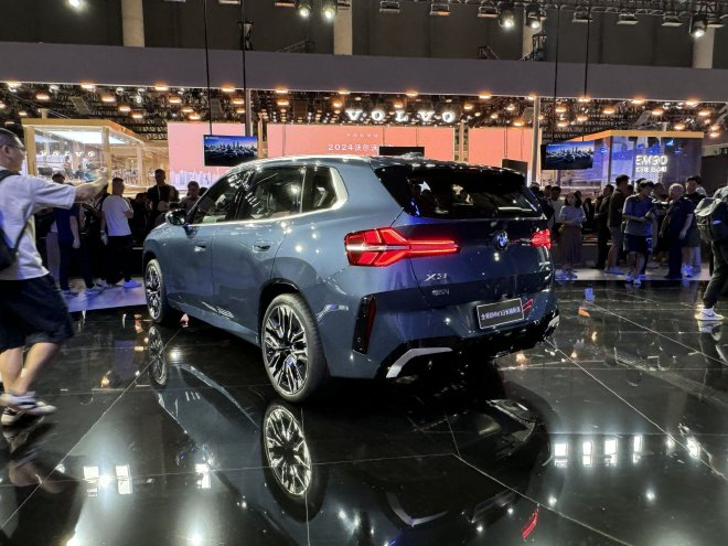 2024 BMW X3 Long-Wheelbase Debuts: Luxury Redefined at Chengdu Auto Show