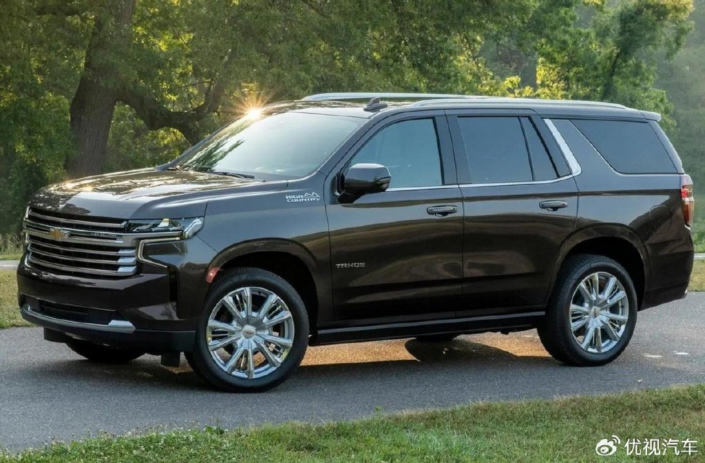 Chevrolet Tahoe vs. Lincoln Navigator: Affordable Luxury SUV Showdown