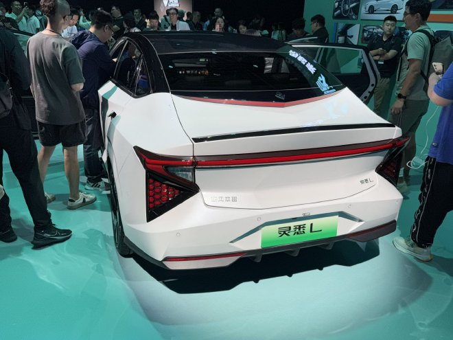 Discover the Lingxi L: Dongfeng Honda's Bold New Electric Vehicle Launch