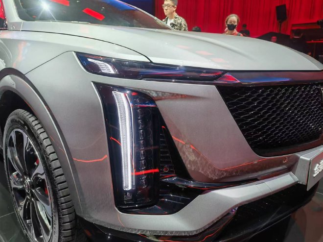 Discover the 2024 Cadillac XT5: Bold Design & Advanced Features Unveiled