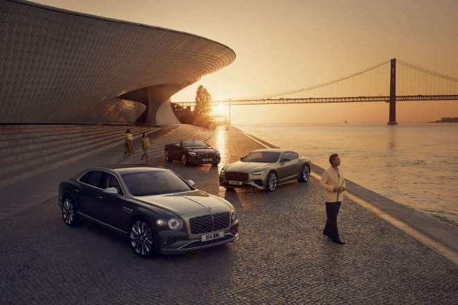 Discover the Luxurious New Bentley MULLINER Models: Performance & Customization