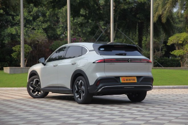 Discover the Baojun Yunhai: A Family-Friendly Electric SUV Under 150k