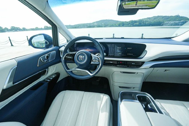 2025 Buick Century: The Ultimate Luxury MPV for Business Elite