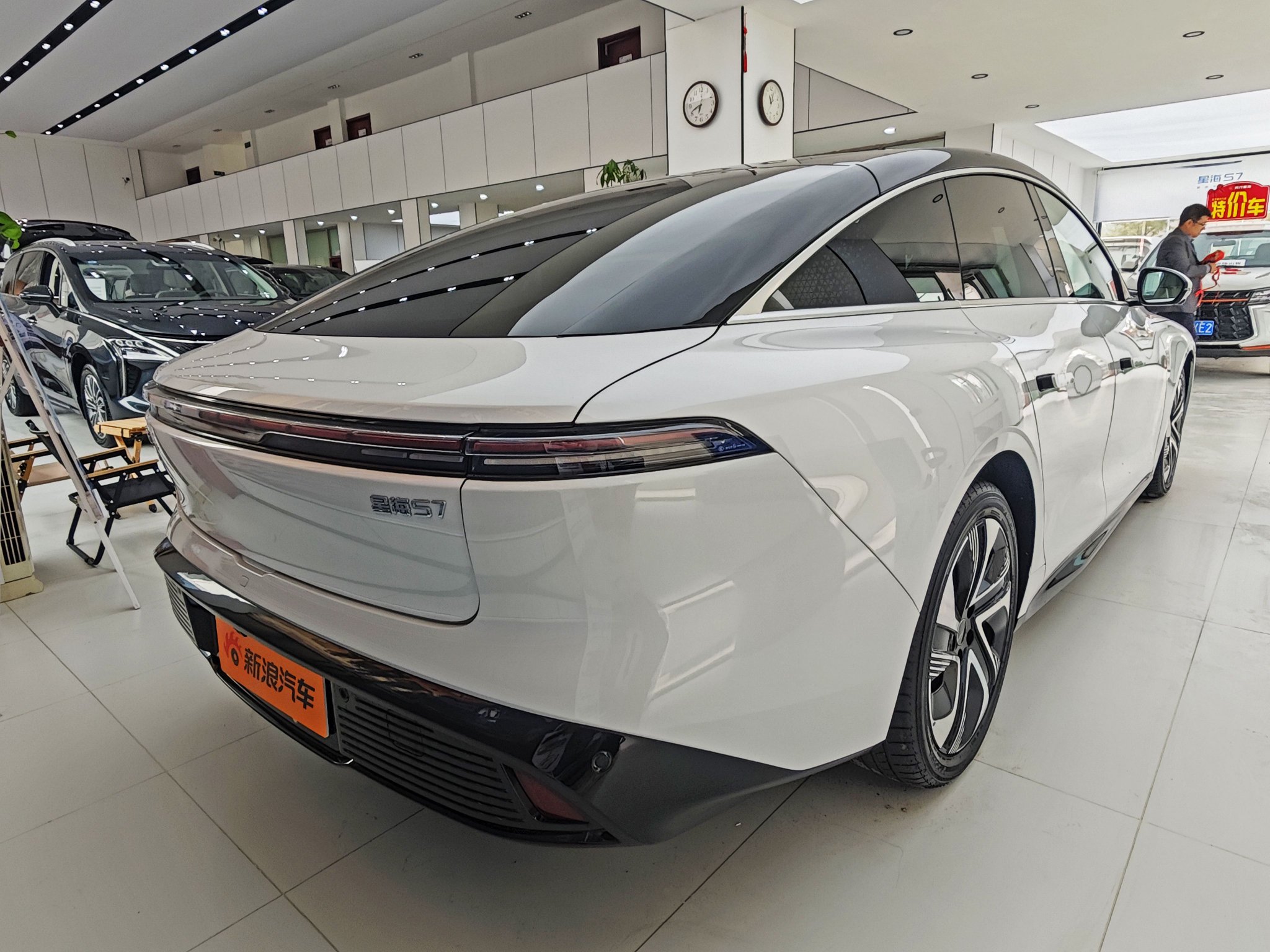 Discover the Stylish and Affordable Xinghai S7 New Energy Sedan