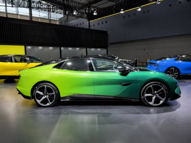 Lotus Unveils Stunning EMEYA Custom Editions at 2024 Guangzhou Auto Show