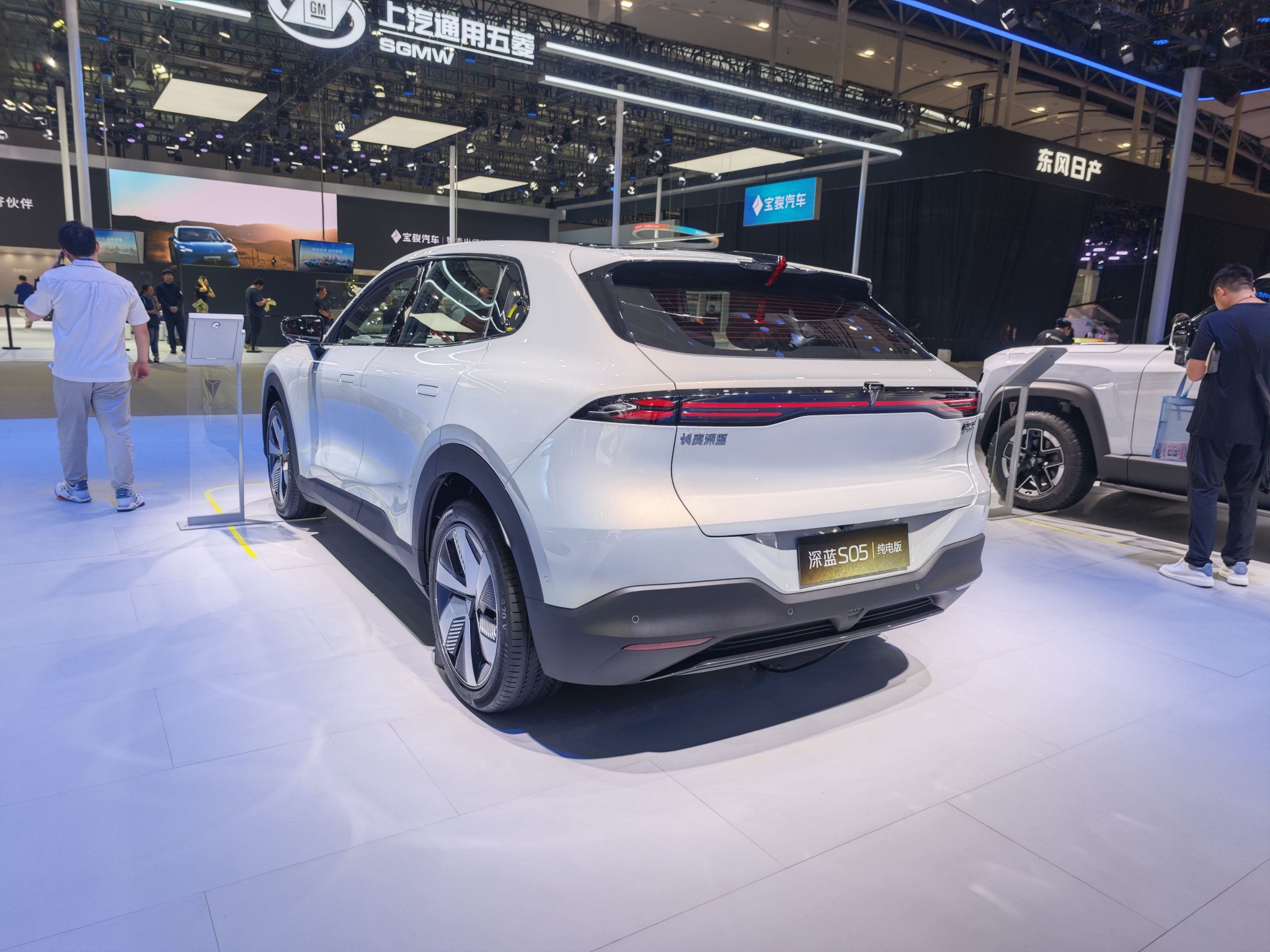 Discover Deep Blue Auto's Latest Lineup at Guangzhou Auto Show 2023