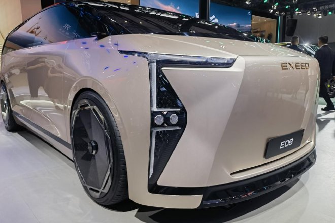 Unveiling the Xingtu Xingjiyuan E08: A Futuristic MPV at Guangzhou 2024