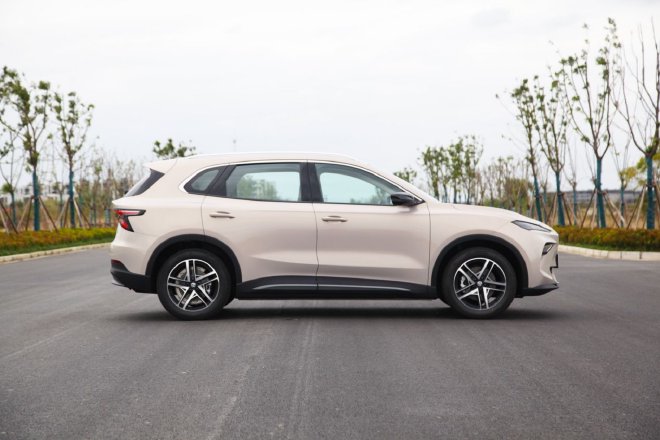 Discover the MG ES5: The Ultimate Comfort Electric SUV Under 134K Yuan