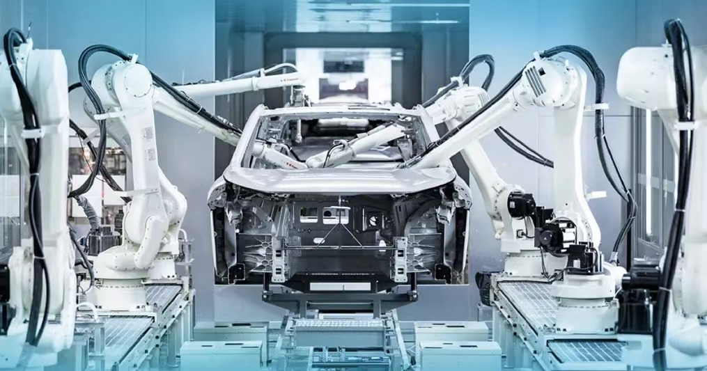 China's Smart Manufacturing Revolution: Driving the New Energy Vehicle Boom