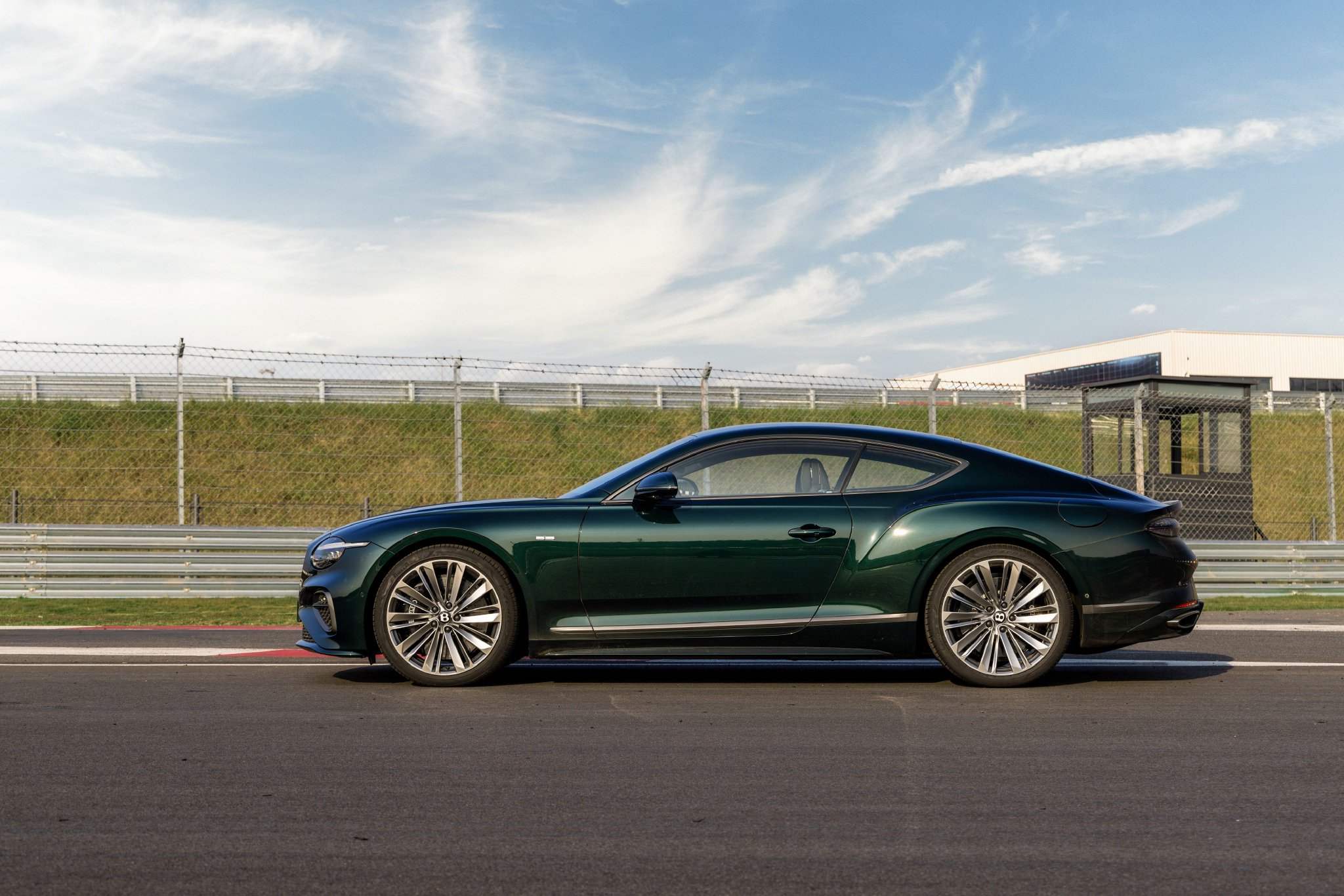 Discover the Powerful Elegance of the New Bentley Continental GT Speed