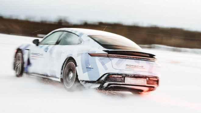 Porsche Taycan Sets Guinness Record for Longest Ice Drift by EV