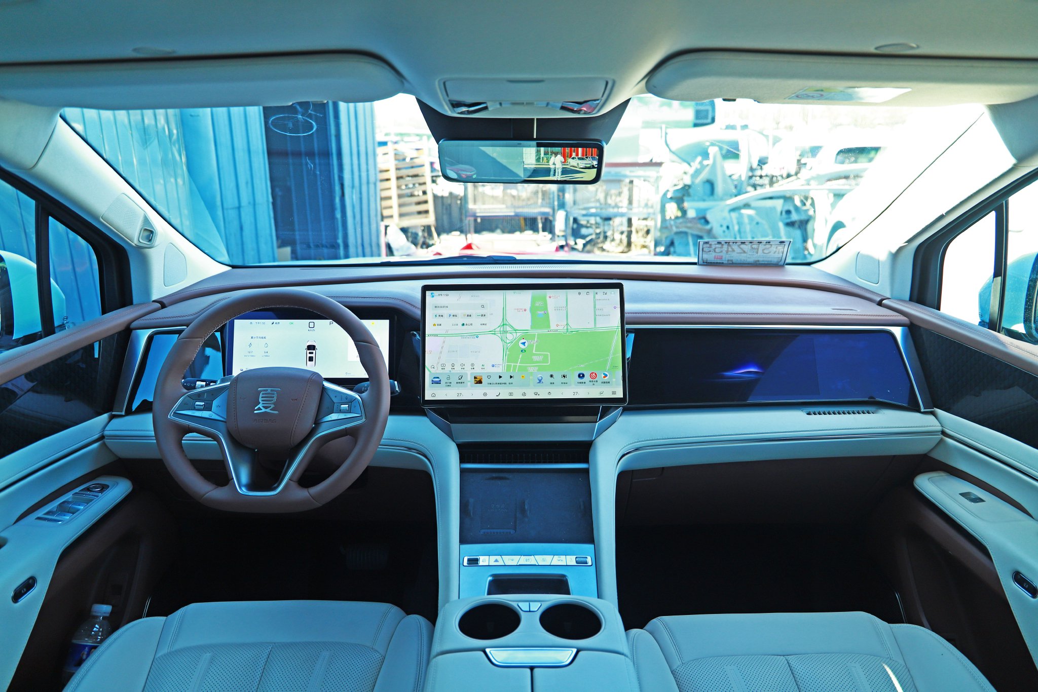 Discover the BYD Xia: A Game-Changing MPV with Smart Driving Features