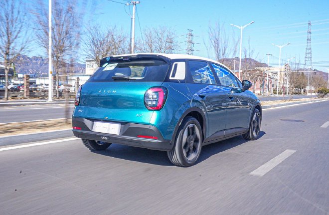 Discover the Aion UT: The Ultimate Electric Compact Car Under 100,000 Yuan