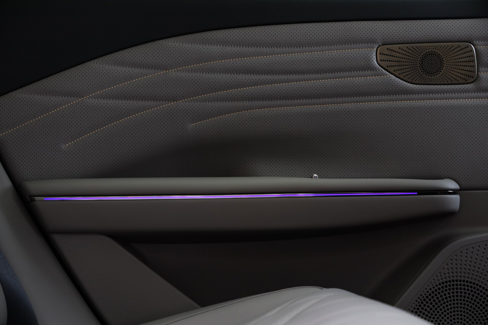 Discover the Geely Galaxy Star 8: Luxury Hybrid Sedan with Impressive Specs