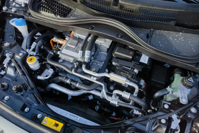 Unveiling the Electric MINI JCW & ACEMAN: Sporty Upgrades & Performance!