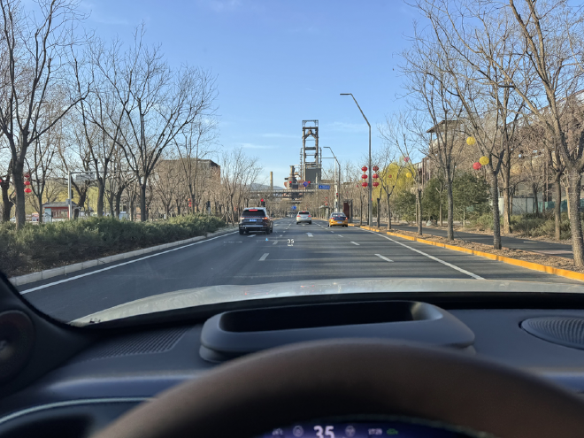 Discover the Smart #5: Luxury, Performance, and Long-Range Adventure