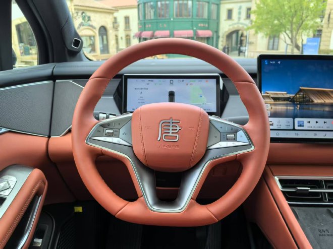 Test Driving BYD's Flagship Models: Han L vs. Tang L - A Comprehensive Review