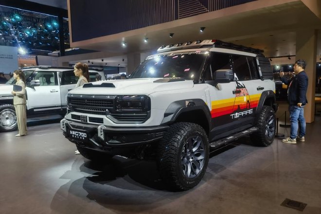 Discover Jetour's Luxury Hybrid Off-Road SUVs at Shanghai Auto Show 2025
