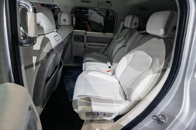 Discover Jetour's Luxury Hybrid Off-Road SUVs at Shanghai Auto Show 2025