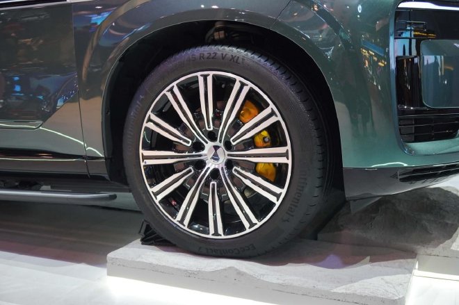 Discover the Tengshi N9: The Ultimate Flagship SUV at Shanghai Auto Show 2025