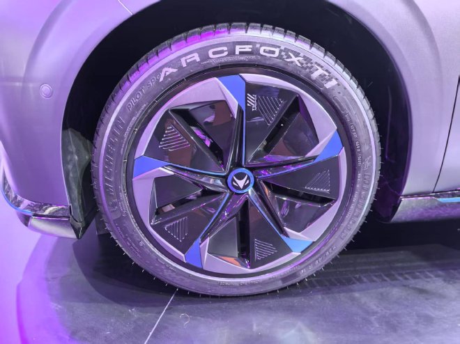 Arcfox T1 Debuts: A Game-Changer in A0 Class with A-Class Dimensions