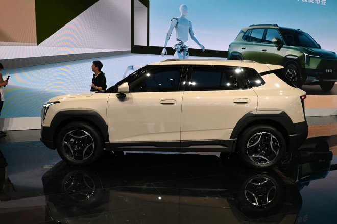 Discover the Dongfeng Nano 06: A Game-Changer in Electric SUVs!