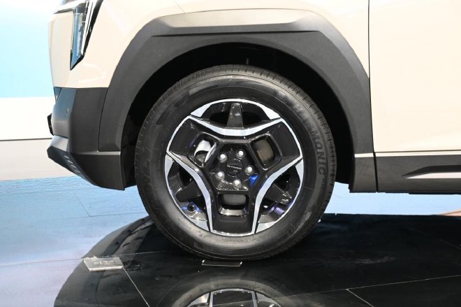 Discover the Dongfeng Nano 06: A Game-Changer in Electric SUVs!