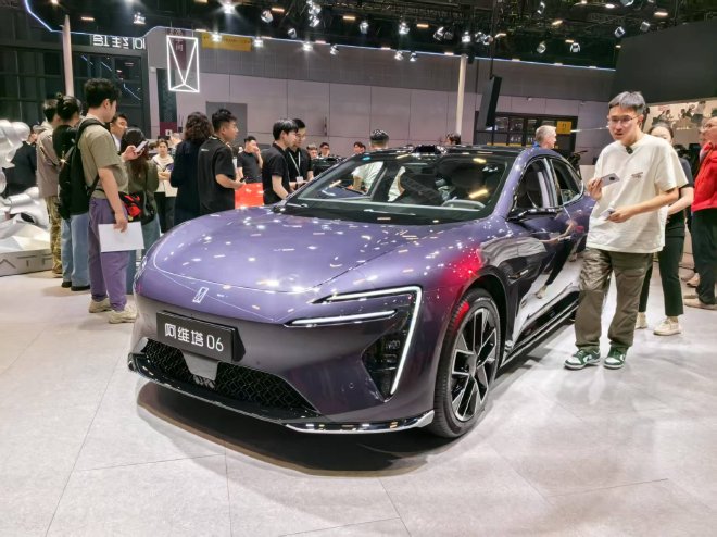 Discover the Avita 06: Luxury Electric Sedan with Smart Driving Tech