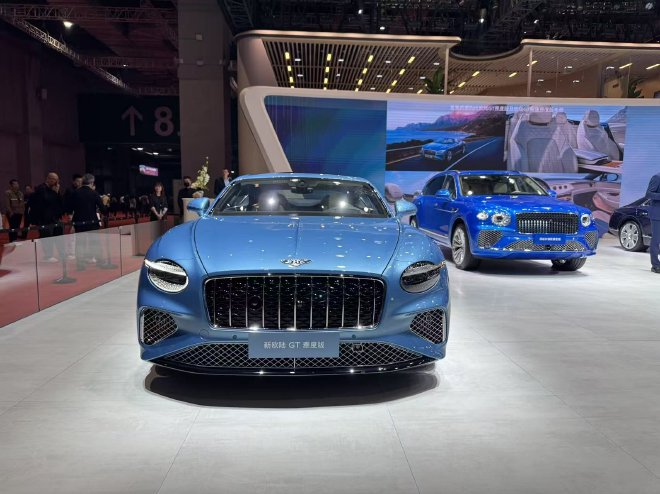 Discover Bentley's Luxe Lineup at 2025 Shanghai Auto Show: Azure Debuts!