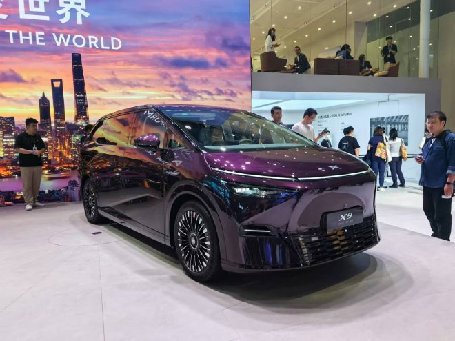 Discover the 2025 Xpeng X9: Luxury MPV with Cutting-Edge Upgrades