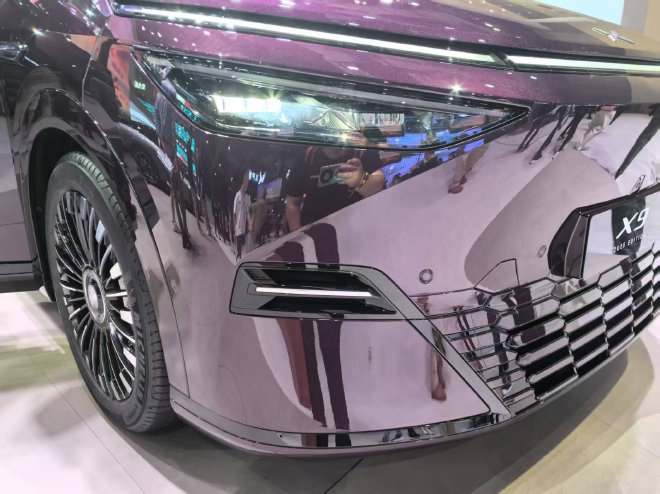 Discover the 2025 Xpeng X9: Luxury MPV with Cutting-Edge Upgrades