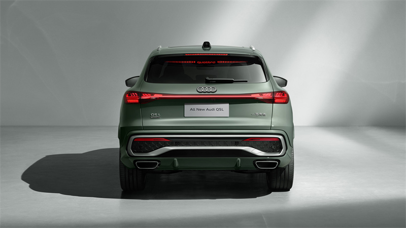 FAW Audi Unveils A5L & Q5L: Luxury Redefined at Shanghai Auto Show