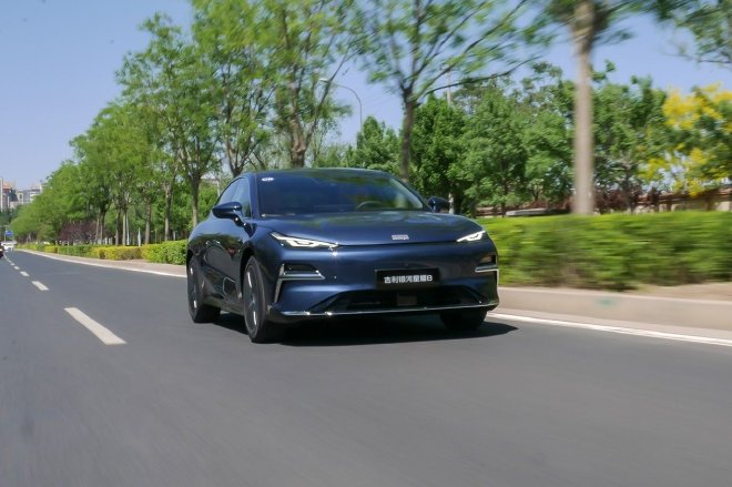 Geely Galaxy Star 8 EM-i: Test Drive Insights & Fuel Efficiency Review