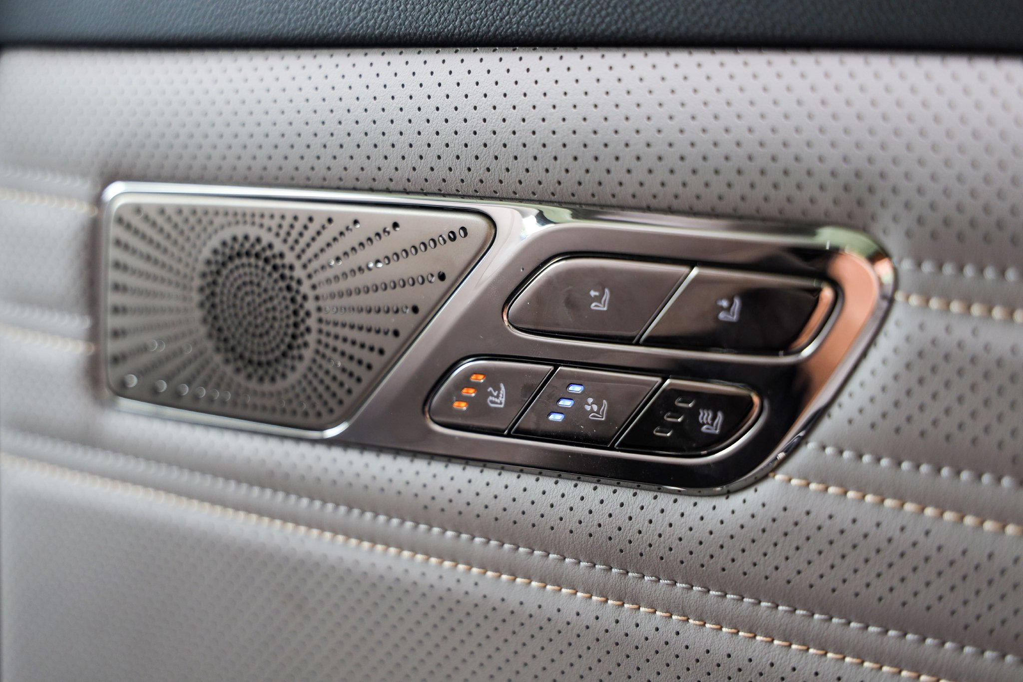 Discover the Geely Galaxy Star 8: Luxury Hybrid Sedan with Smart Features