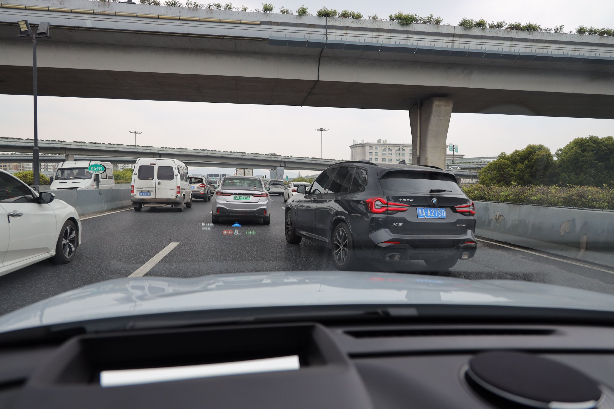 Discover the Geely Galaxy Star 8: Luxury Hybrid Sedan with Smart Features